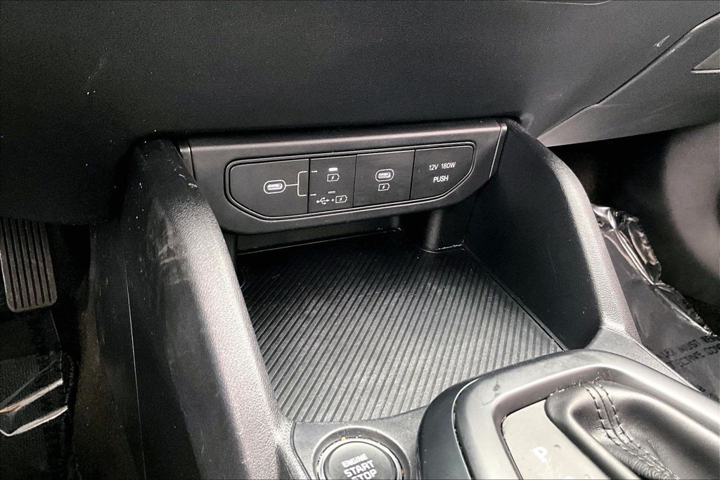 Used 2025 Kia K4 FWD image 32