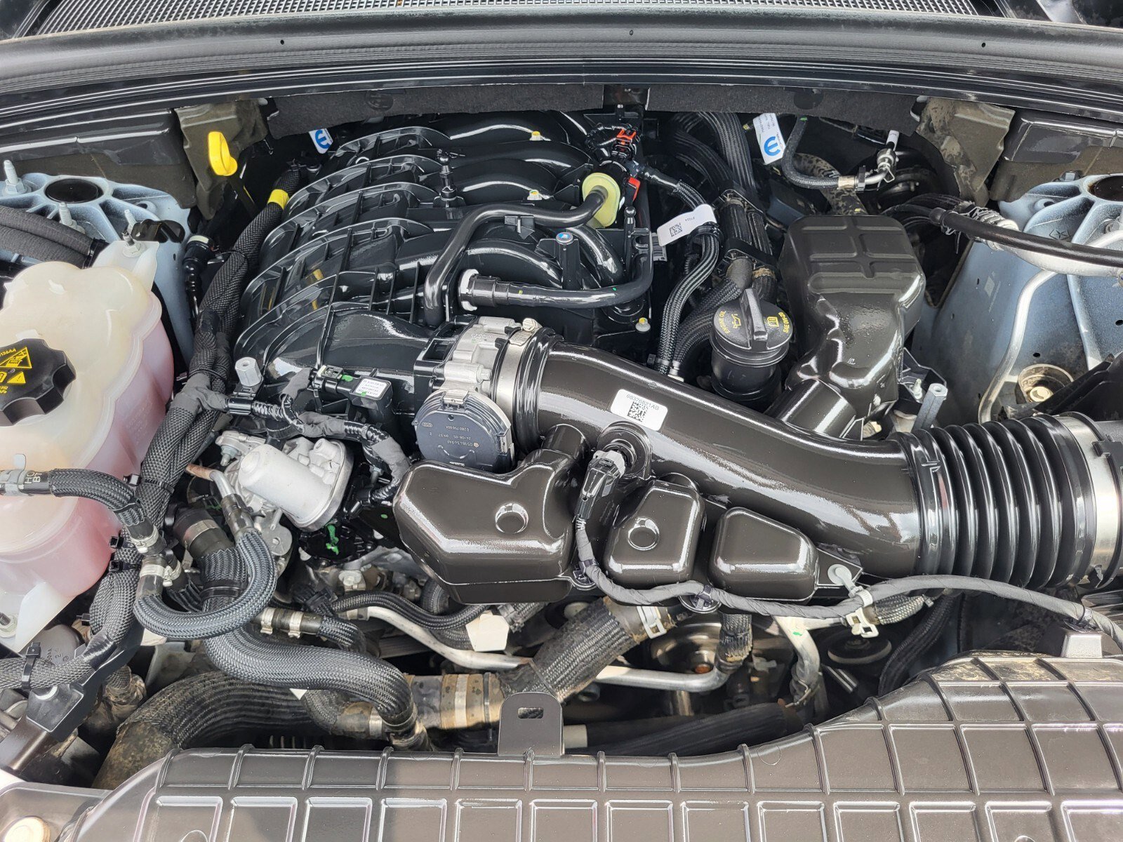 Used 2025 Jeep Grand Cherokee L Laredo image 33