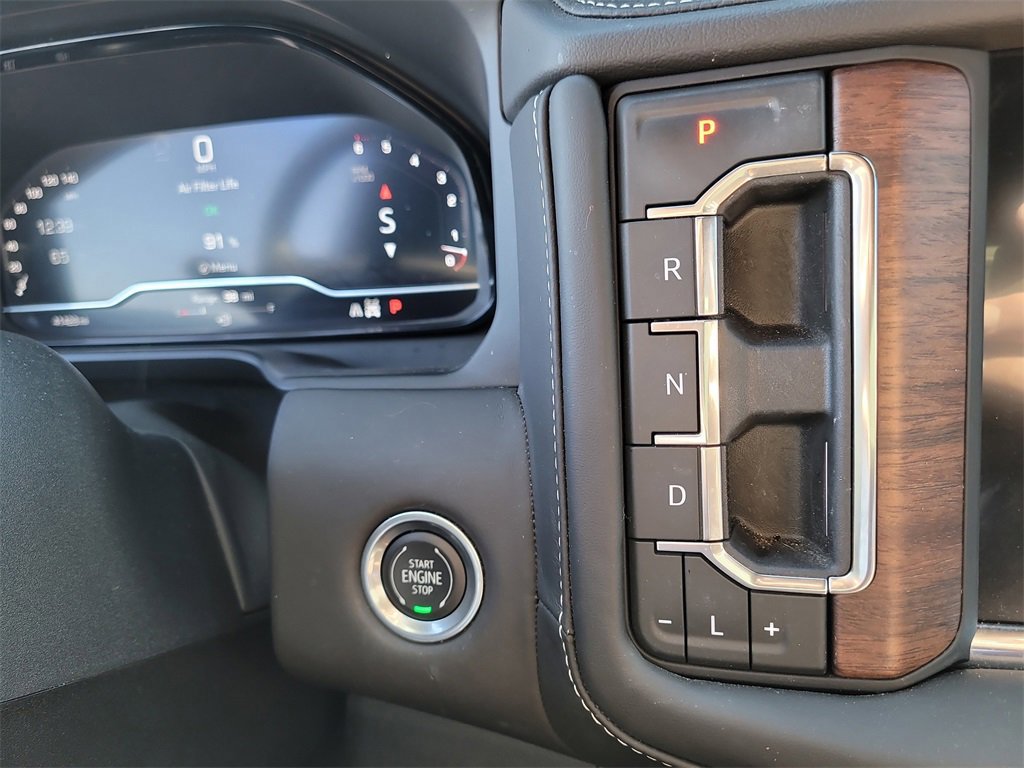 Used 2023 GMC Yukon Denali Ultimate image 28