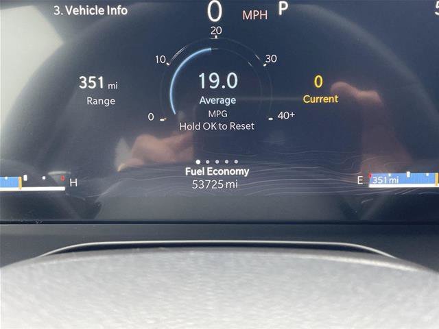 Used 2024 Jeep Grand Cherokee Altitude AWD/4WD image 3
