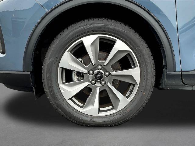 Certified 2025 Ford Escape Platinum AWD/4WD image 35
