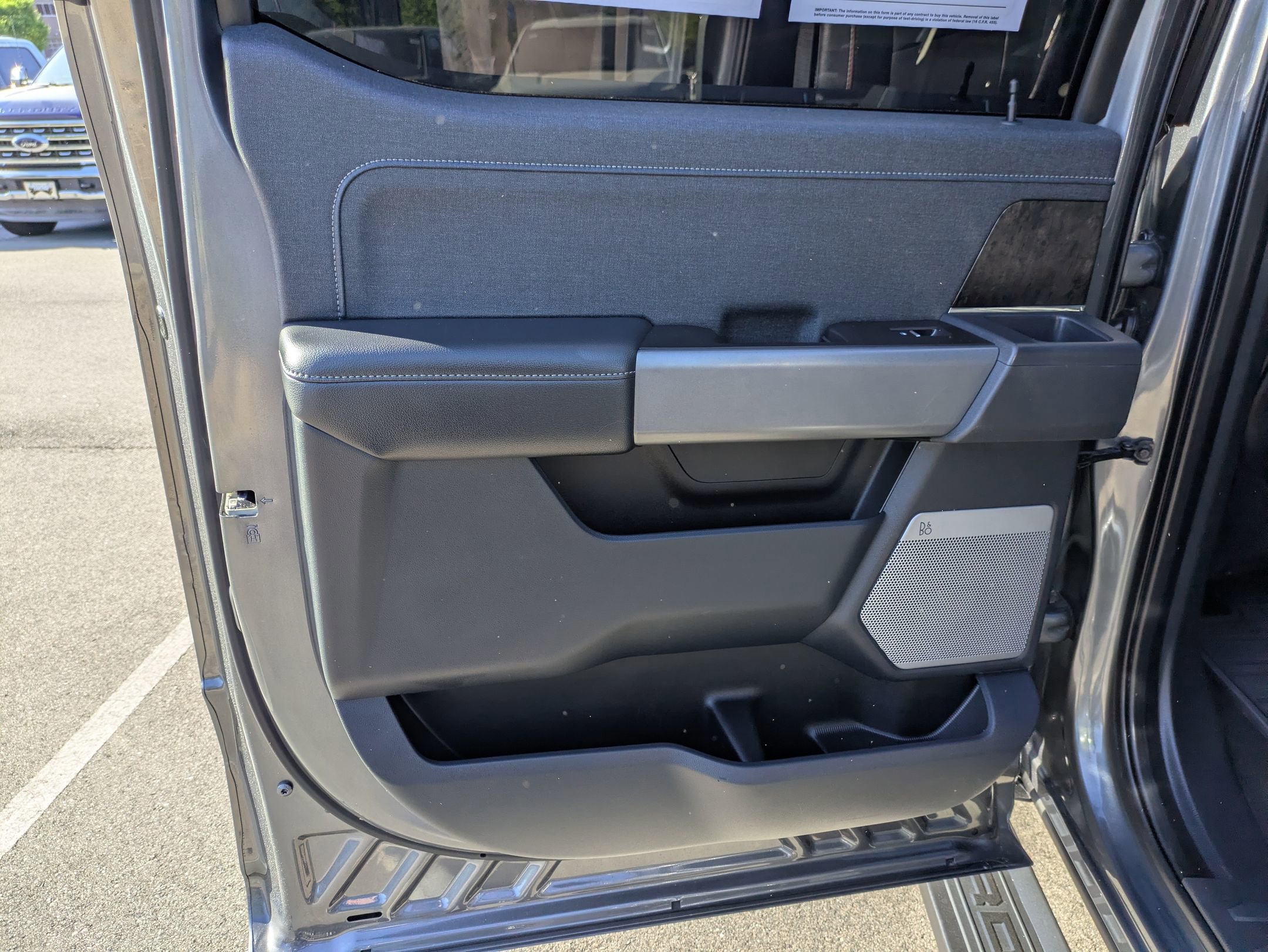 Certified 2024 Ford F350 Lariat w/ Lariat Ultimate Package AWD/4WD image 33