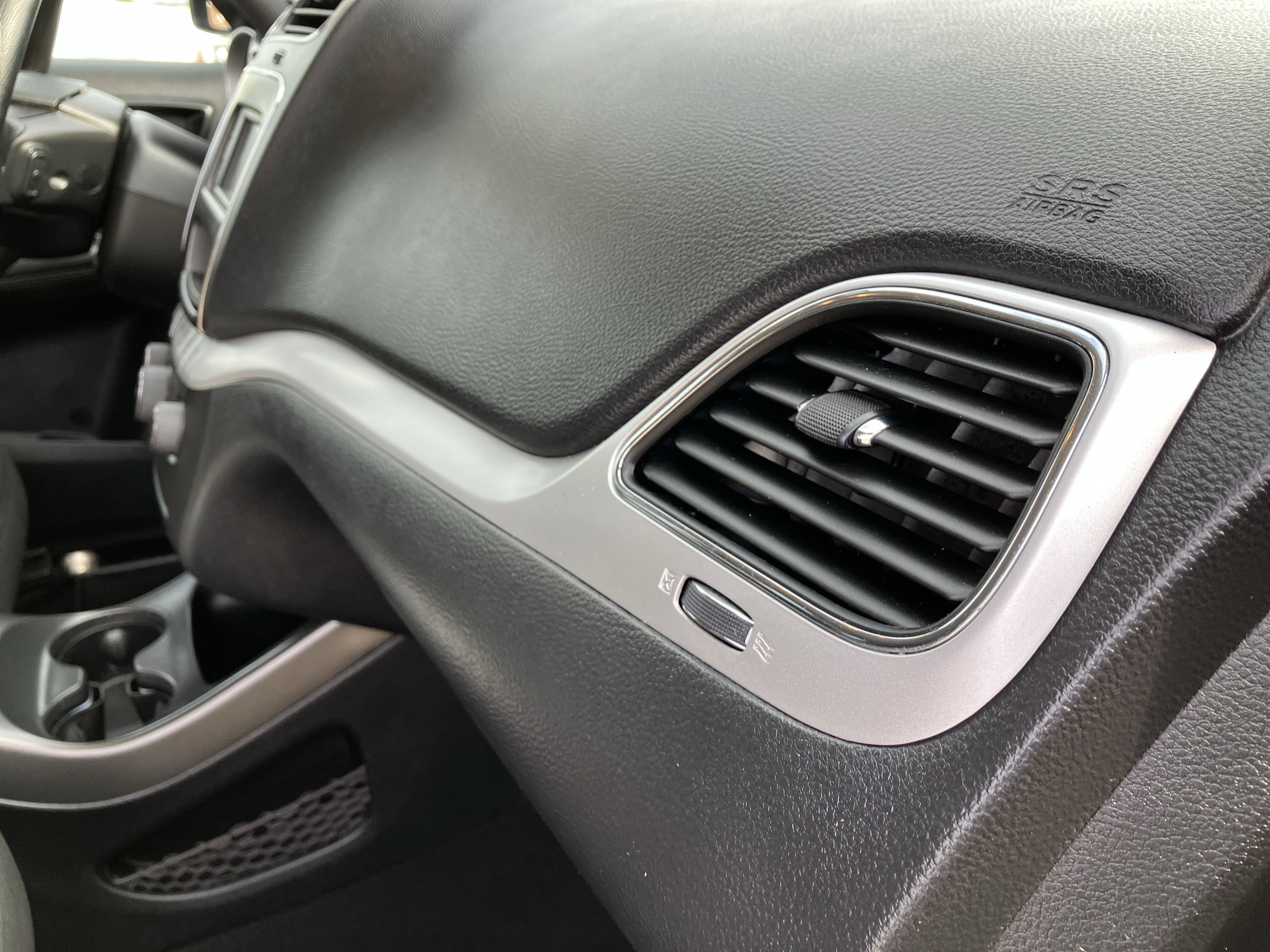 Used 2020 Dodge Journey SE image 21