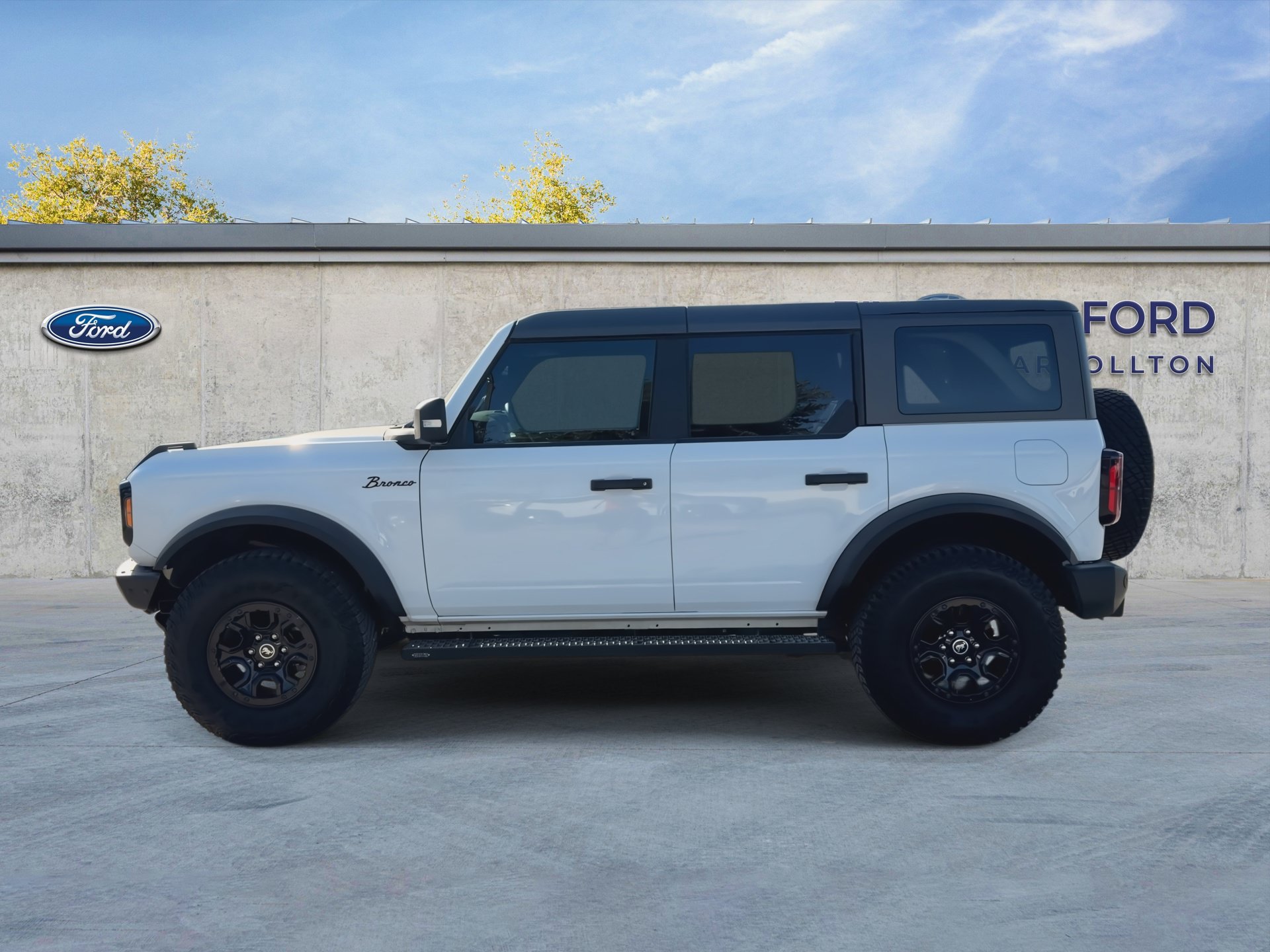 Certified 2023 Ford Bronco Wildtrak AWD/4WD image 5