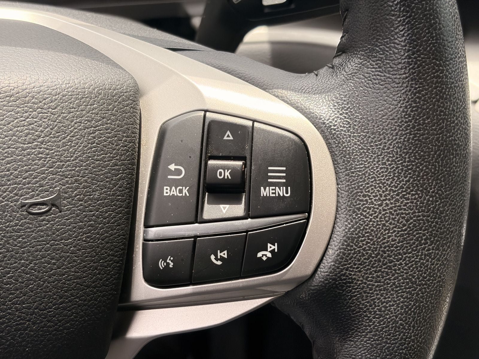 Certified 2021 Ford Explorer XLT RWD image 29