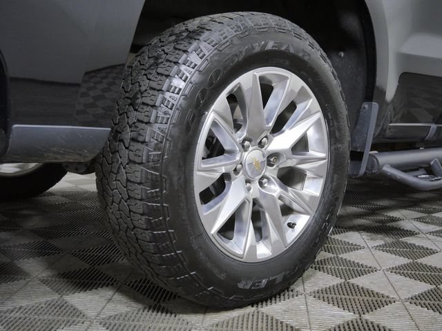 Used 2021 Chevrolet Silverado 1500 LTZ w/ LTZ Premium Package AWD/4WD image 7