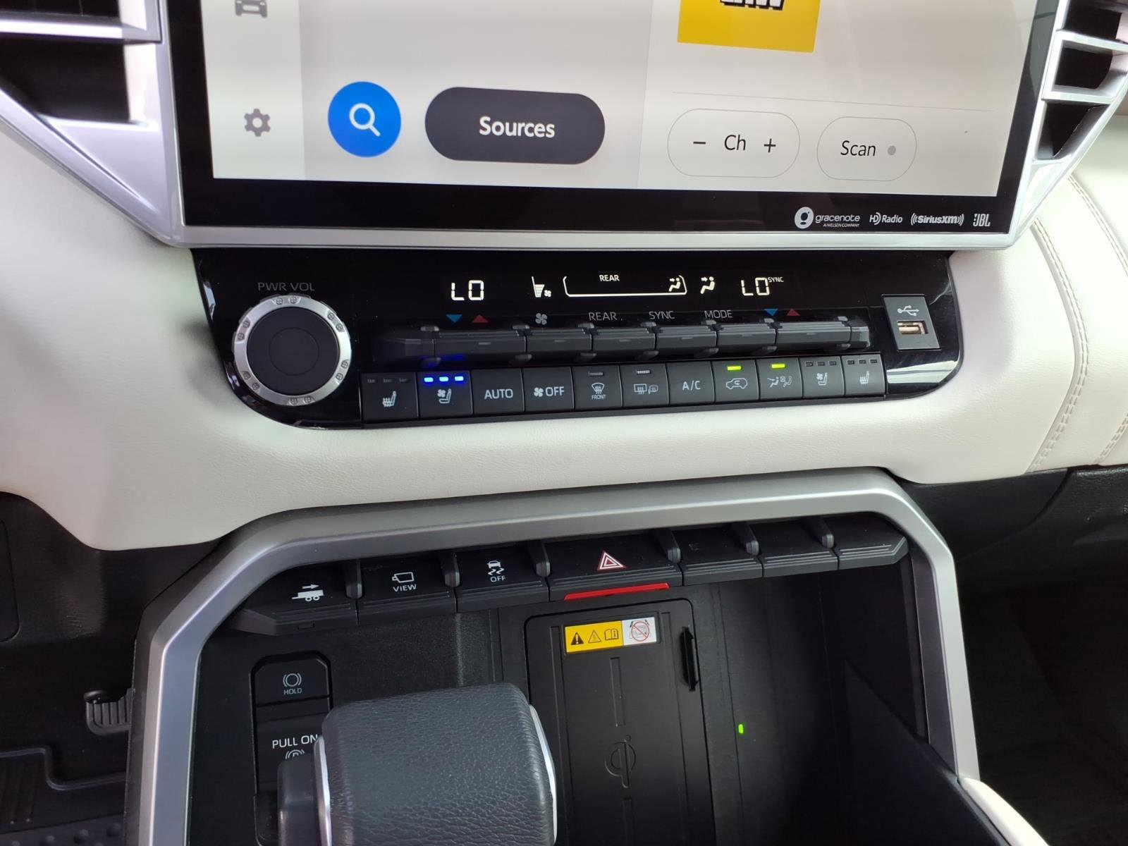 Used 2023 Toyota Sequoia Capstone AWD/4WD image 22