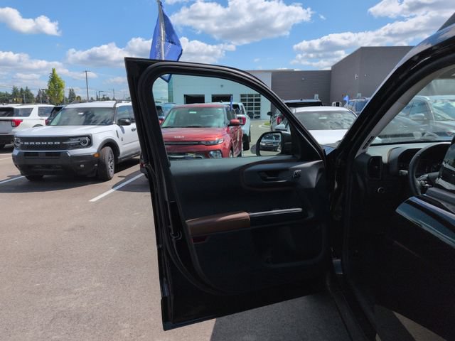 Certified 2023 Ford Bronco Sport Outer Banks AWD/4WD image 28