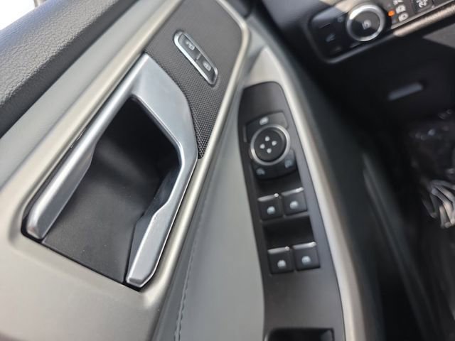 Certified 2023 Ford Explorer XLT w/ Equipment Group 202A image 17
