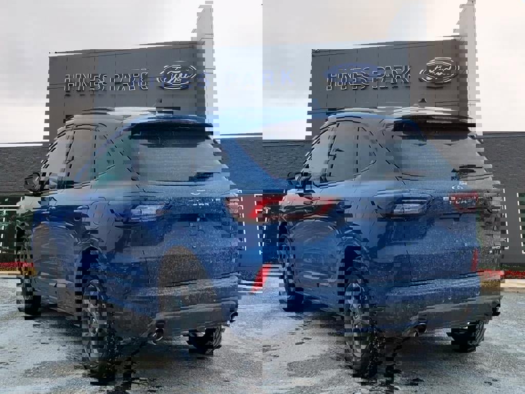 Certified 2023 Ford Escape ST-Line Select w/ Tech Pack #1 image 3