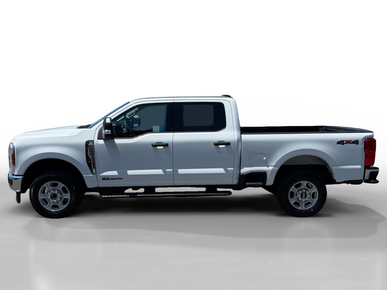 Certified 2025 Ford F250 XLT AWD/4WD image 2