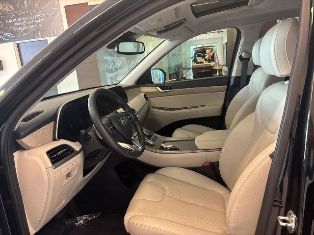 Used 2022 Hyundai Palisade SEL w/ 8P Bench Seat Package FWD image 13