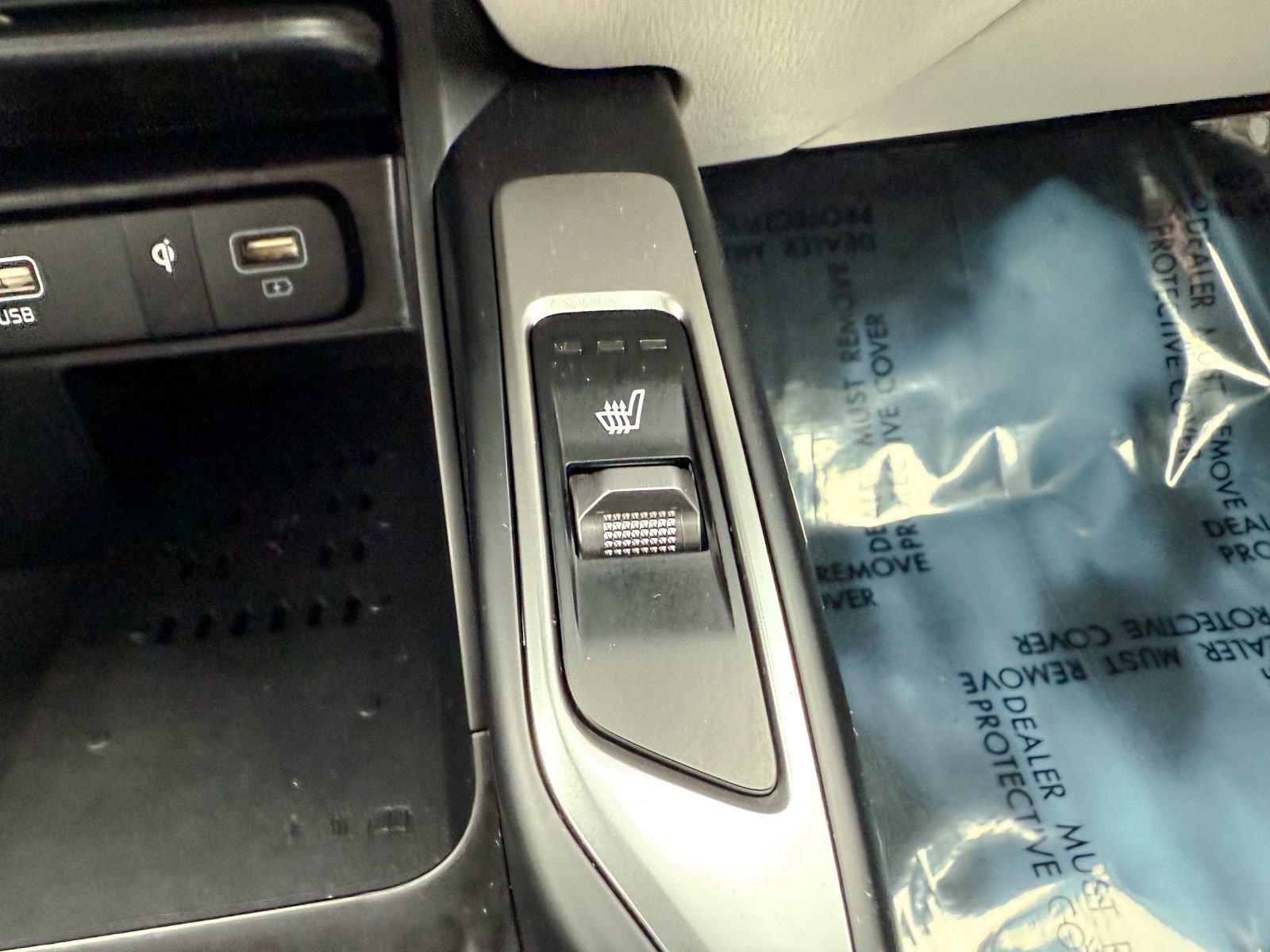 Used 2023 Kia Sorento S FWD image 31