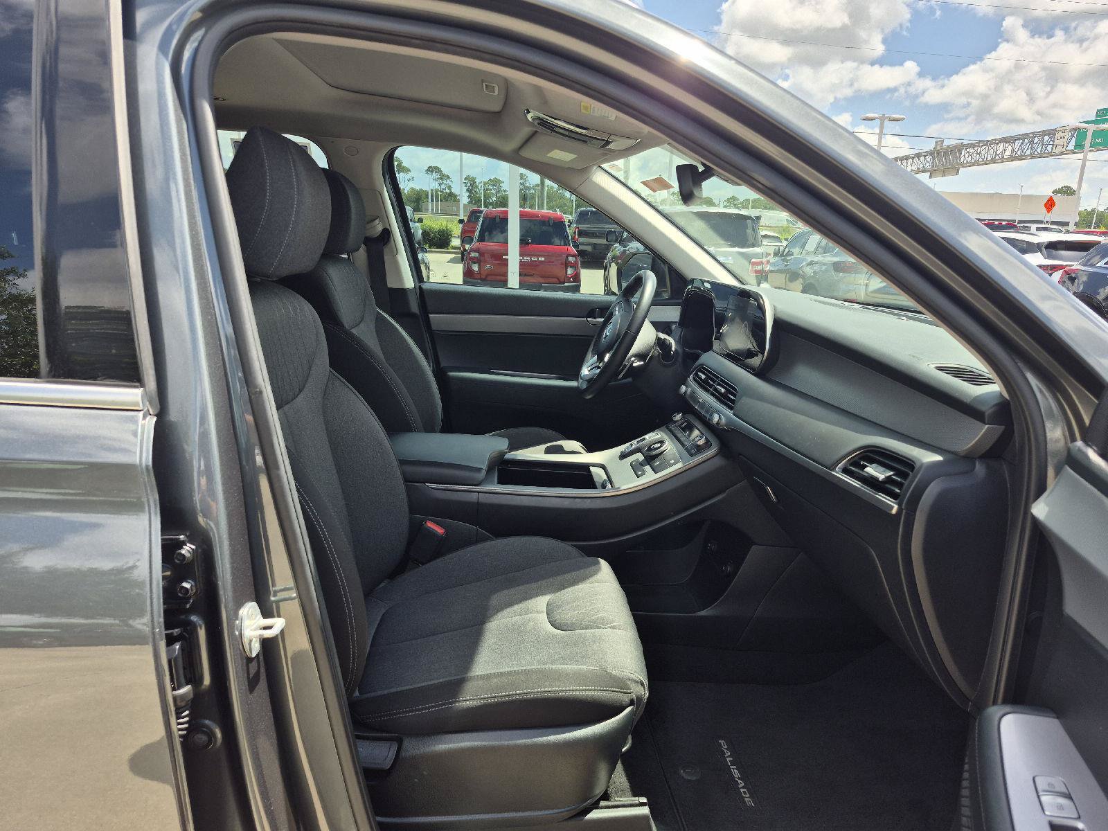 Used 2022 Hyundai Palisade SEL w/ Cargo Package FWD image 9