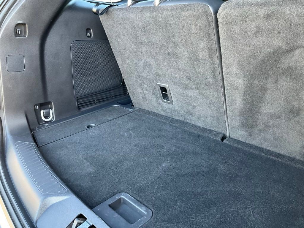 Certified 2025 Ford Explorer ST-Line w/ Premium Package image 19