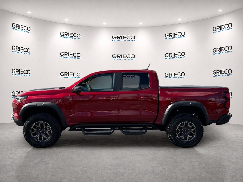 Used 2026 Chevrolet Colorado ZR2 w/ Technology Package AWD/4WD image 4
