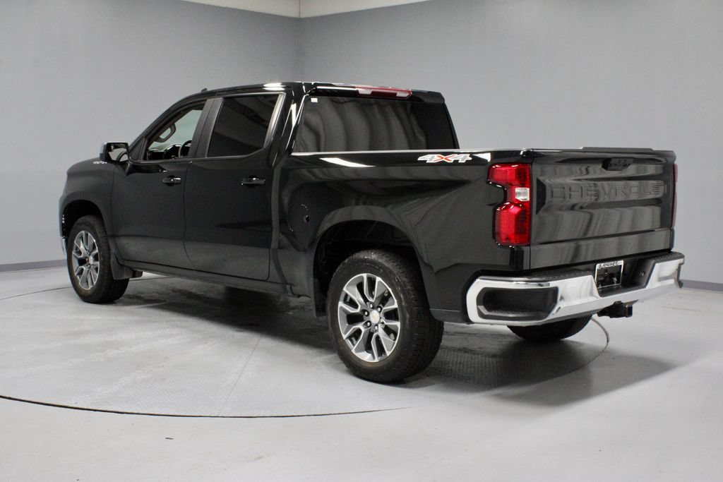 Used 2025 Chevrolet Silverado 1500 LT AWD/4WD image 9