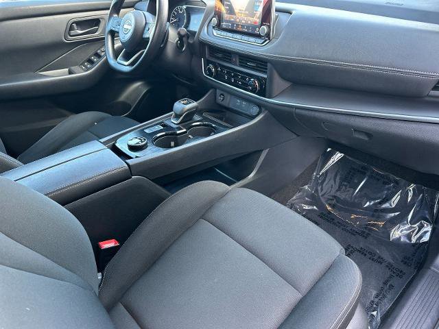Used 2024 Nissan Rogue S AWD/4WD image 15