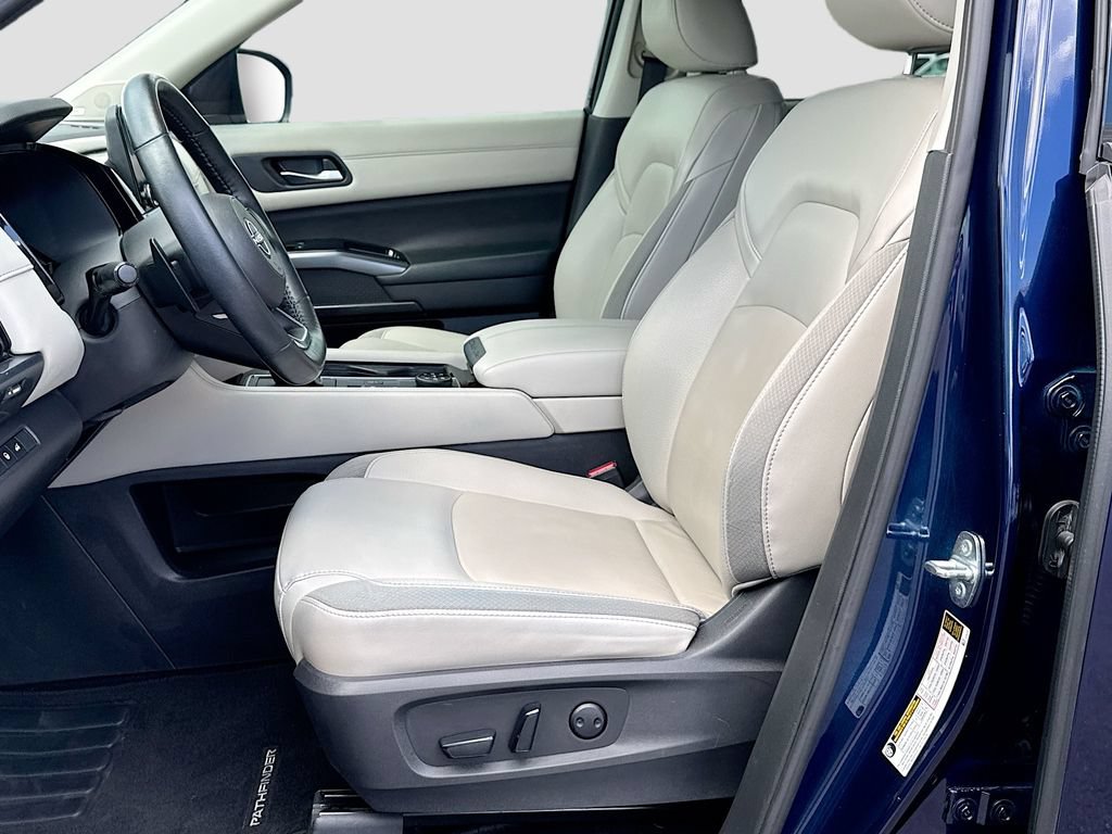 Used 2023 Nissan Pathfinder SL w/ SL Premium Package AWD/4WD image 23