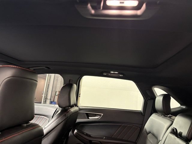 Certified 2024 Ford Edge ST-Line AWD/4WD image 29