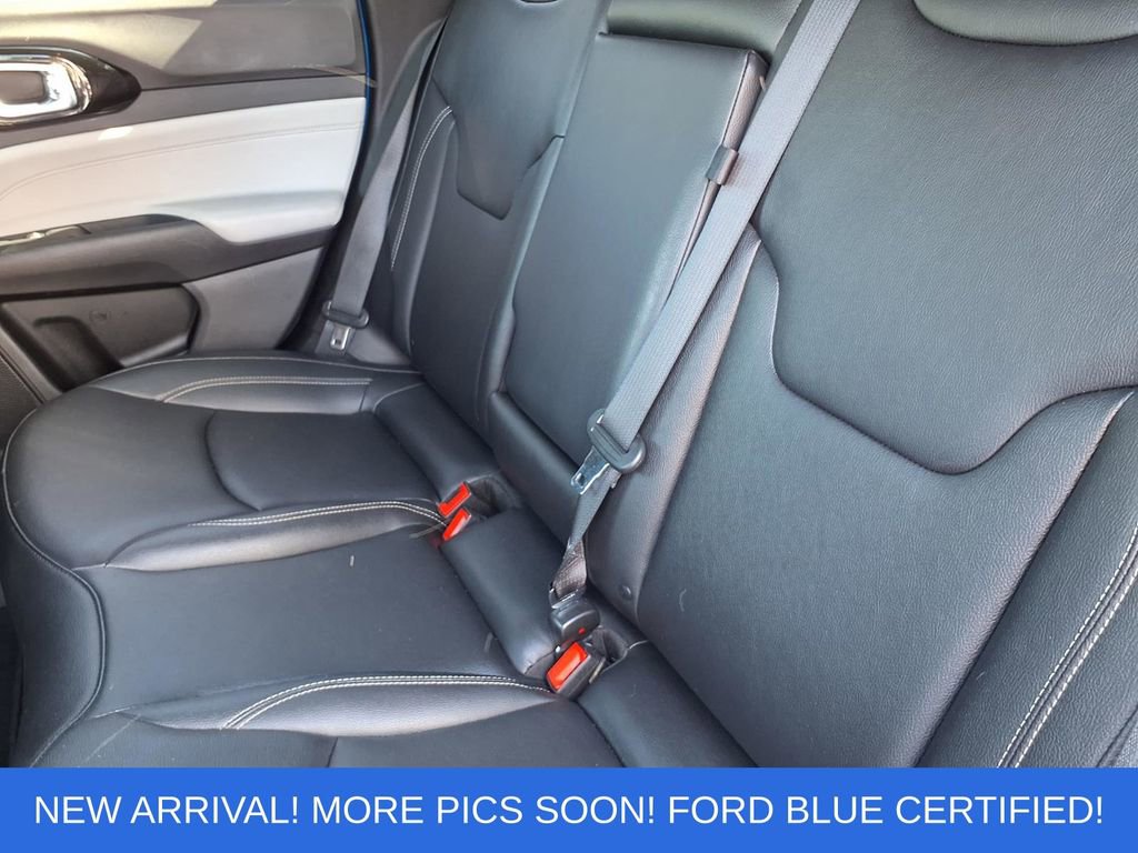 Used 2025 Jeep Compass Limited AWD/4WD image 7