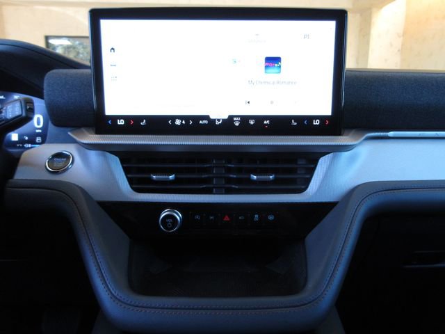 Certified 2026 Ford Explorer Active RWD image 18