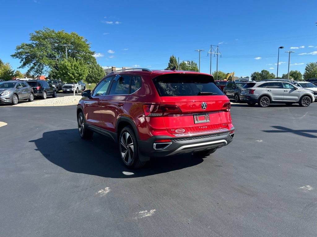 Used 2024 Volkswagen Taos SE AWD/4WD image 8
