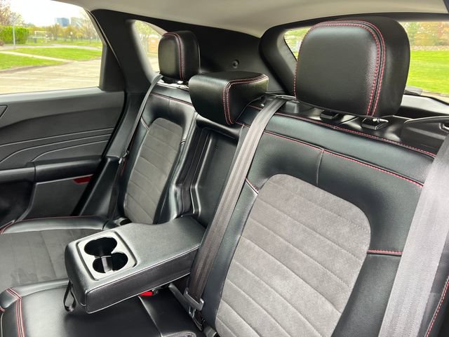Certified 2022 Ford Escape SEL w/ SEL Stealth AWD Package image 25