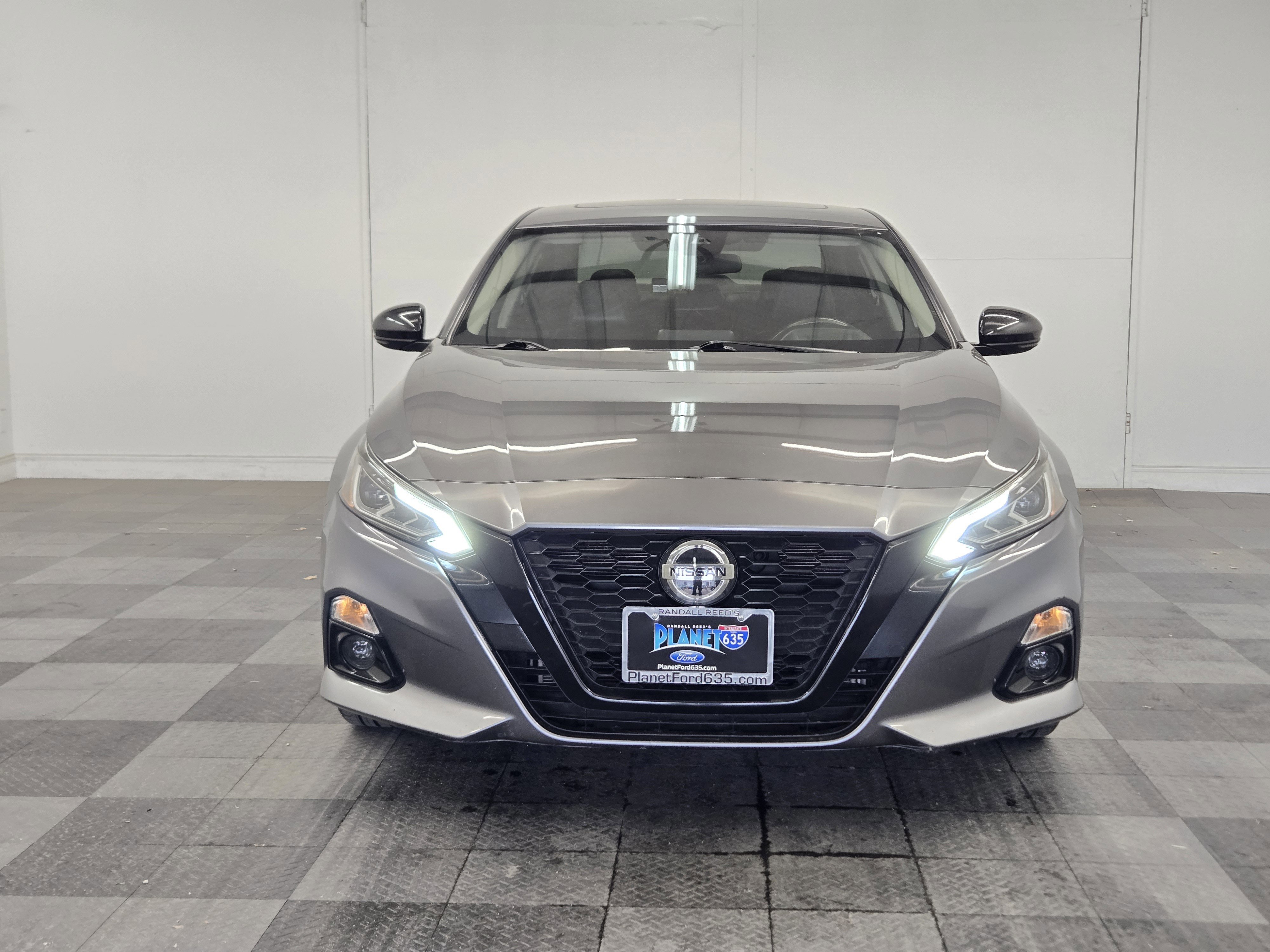 Used 2022 Nissan Altima 2.5 SR w/ Midnight Edition Package image 7