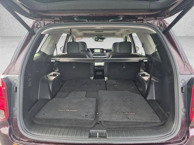 Used 2022 Hyundai Palisade Limited FWD image 19