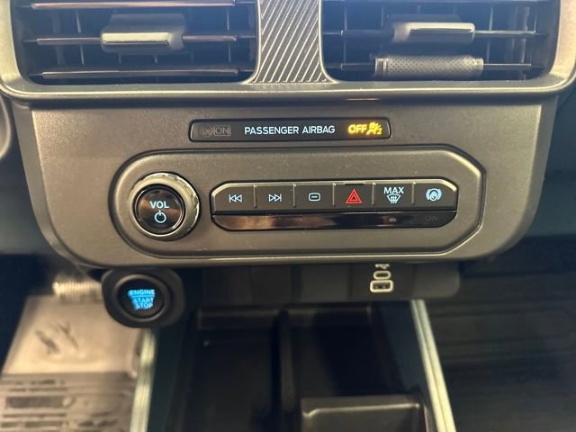 Certified 2025 Ford Maverick XLT w/ XLT Luxury Package image 26