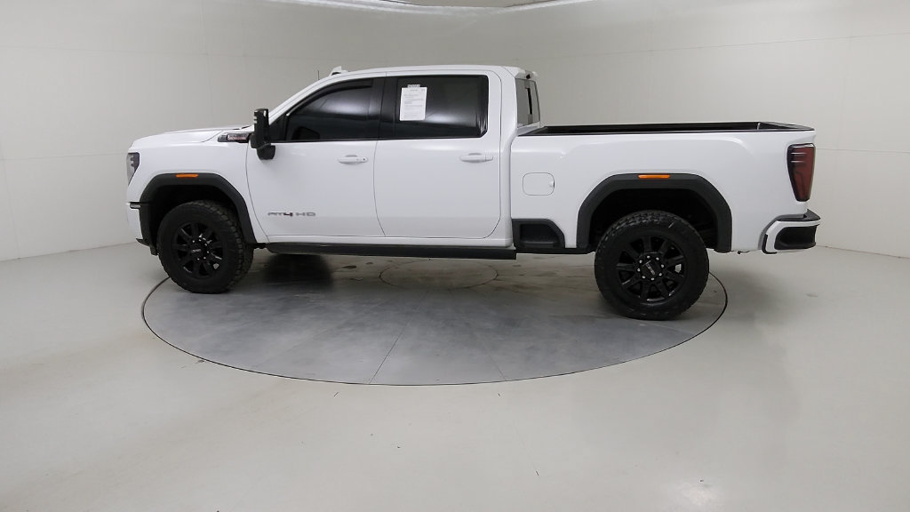 Used 2024 GMC Sierra 3500 AT4 w/ AT4 Premium Plus Package AWD/4WD image 18