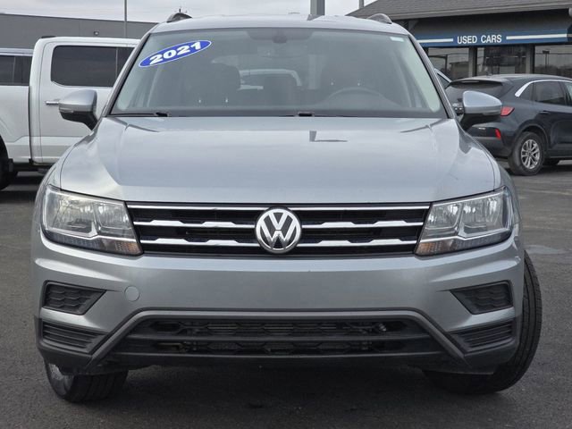Used 2021 Volkswagen Tiguan SE image 9