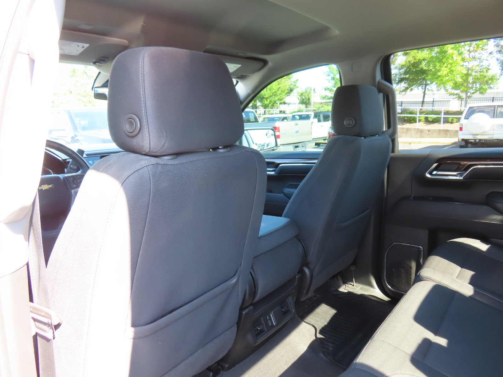 Used 2024 Chevrolet Silverado 1500 LT AWD/4WD image 31