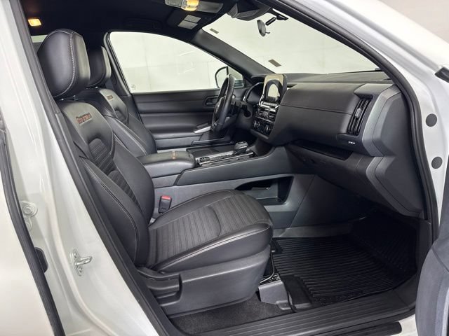 Used 2024 Nissan Pathfinder Rock Creek AWD/4WD image 4