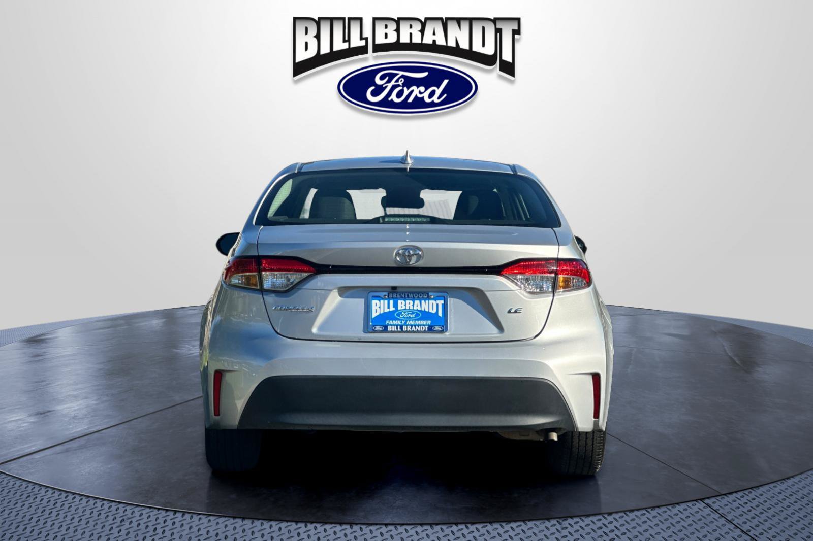 Used 2024 Toyota Corolla LE FWD image 4