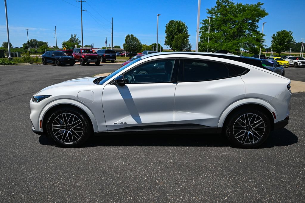 Certified 2025 Ford Mustang Mach-E Premium AWD/4WD image 8