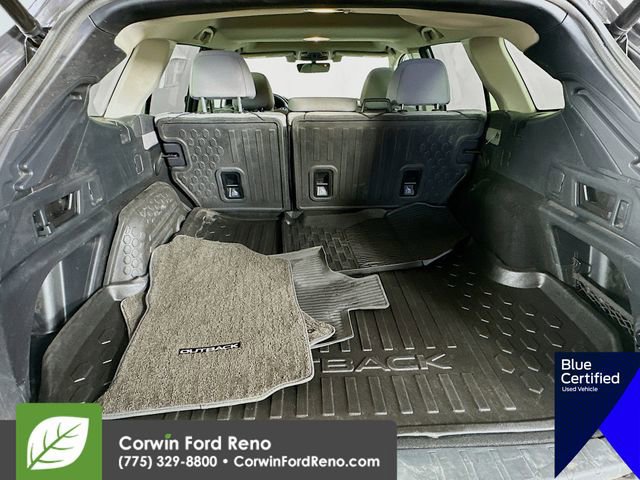 Used 2022 Subaru Outback Premium image 31