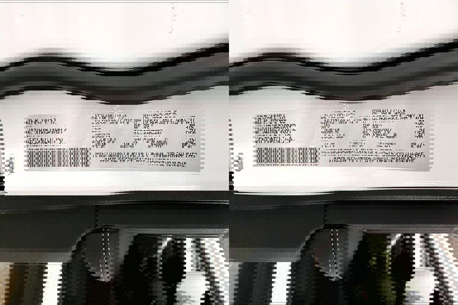 Used 2023 Jeep Grand Cherokee Limited w/ Luxury Tech Group II image 32