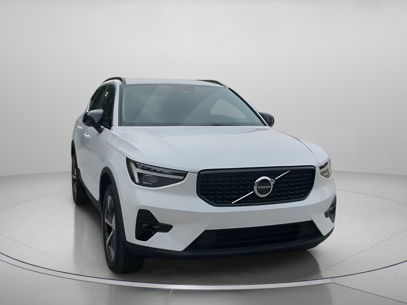 Used 2026 Volvo XC40 B5 Plus AWD/4WD image 5