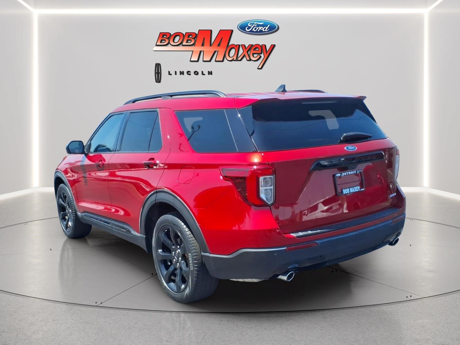 Certified 2023 Ford Explorer ST-Line AWD/4WD image 6