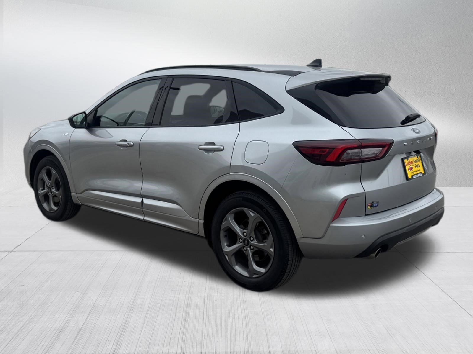 Certified 2023 Ford Escape ST-Line w/ Tech Pack #1 AWD/4WD image 8