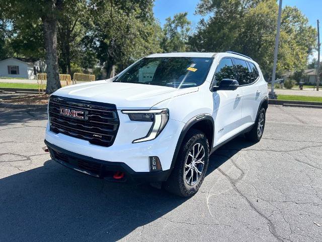 Used 2025 GMC Acadia AT4 w/ Luxury Package AWD/4WD image 3