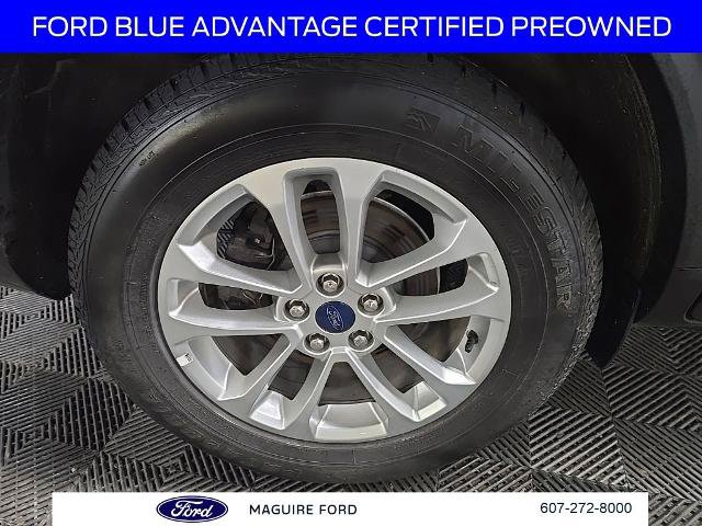 Certified 2022 Ford Escape SE w/ Cold Weather Package AWD/4WD image 17