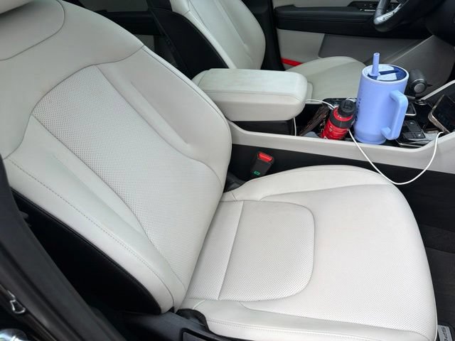 Used 2025 Kia Sportage EX w/ Premium Package FWD image 15