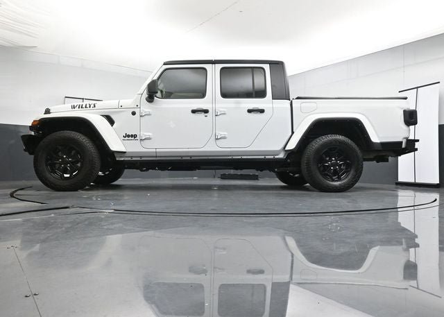 Used 2022 Jeep Gladiator Sport AWD/4WD image 32