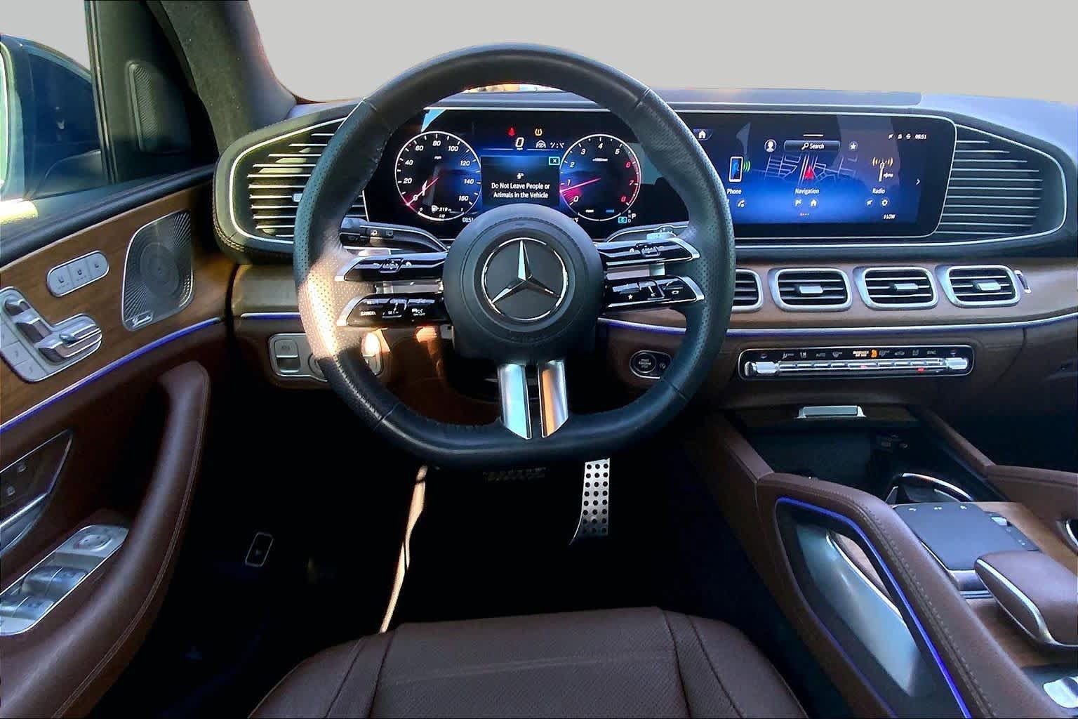 Used 2024 Mercedes-Benz GLS 450 4MATIC image 6
