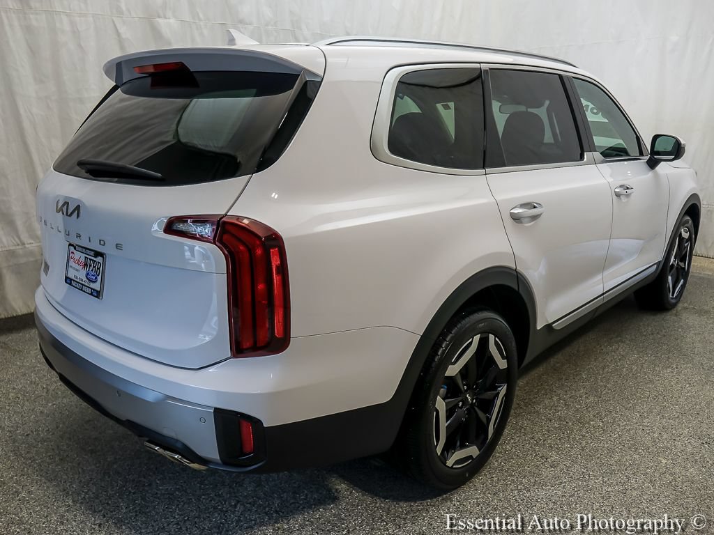 Used 2023 Kia Telluride S w/ S Sunroof Package FWD image 8