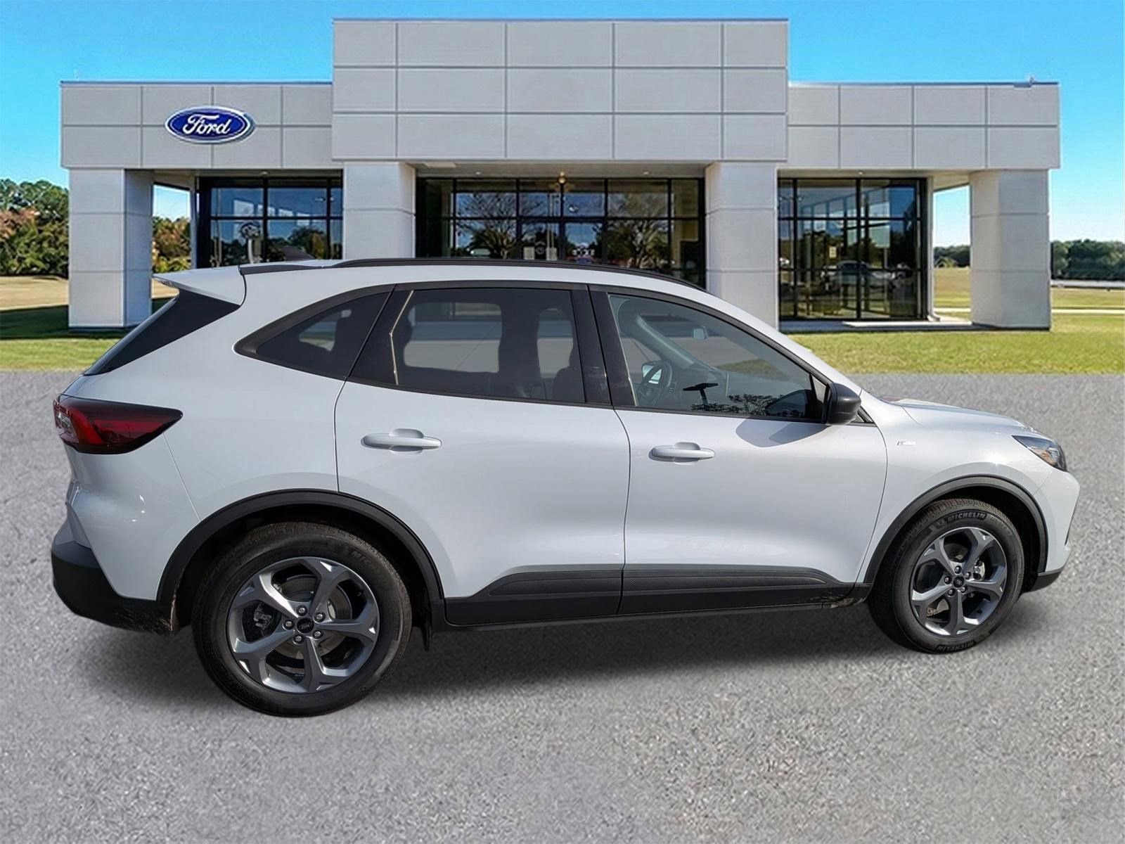 Certified 2025 Ford Escape ST-Line w/ Equipment Group 301A image 6