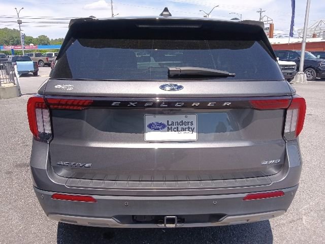 Certified 2025 Ford Explorer Active w/ Active Comfort Package AWD/4WD image 4